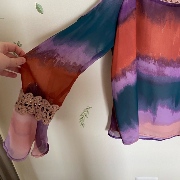 Jessica Simpson Cold Shoulder Tie Dye Top - Picture 3 of 12